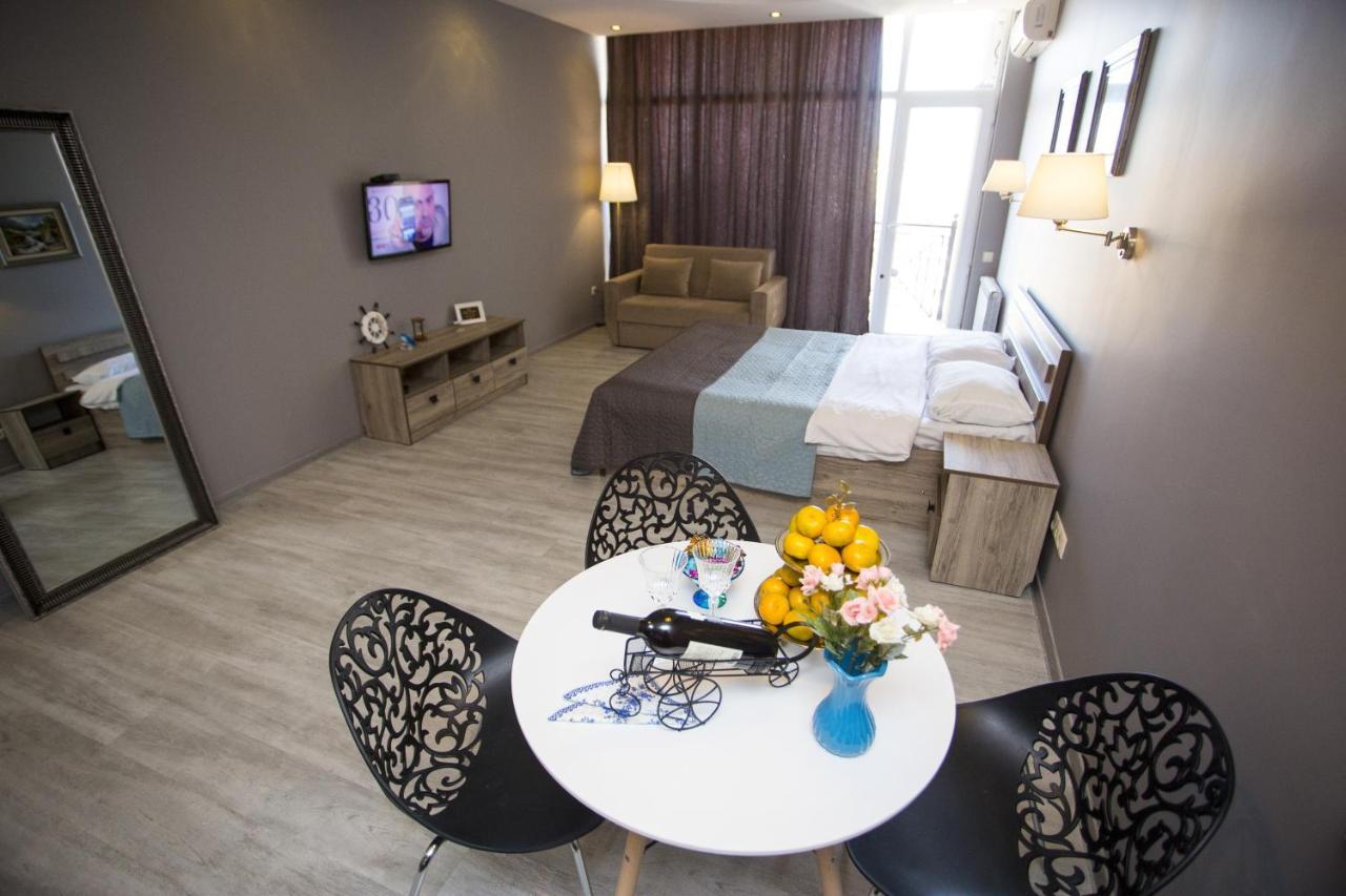 Luxury Room Batumi Bagian luar foto